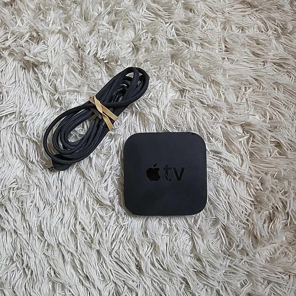 Apple TV A1469 (3rd Generation) HD Media Streaming Device - No Remote